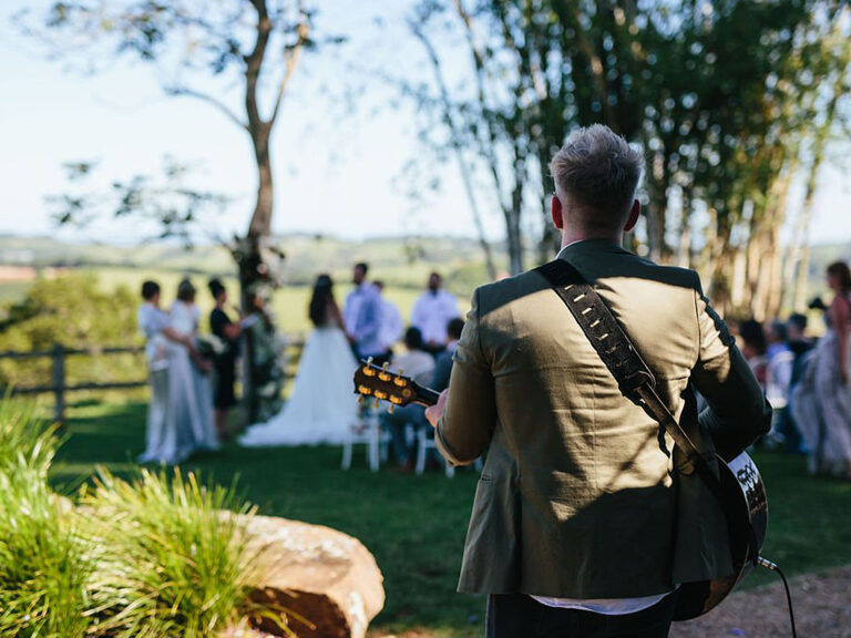 Chris Hutchison Weddings – Gold Coast Wedding Singer