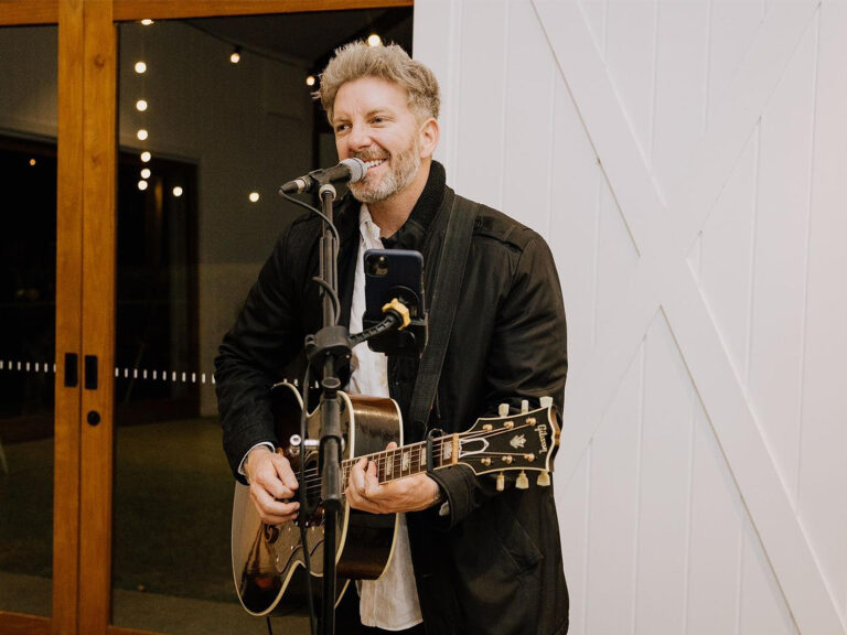 Chris Hutchison Weddings – Gold Coast Wedding Singer