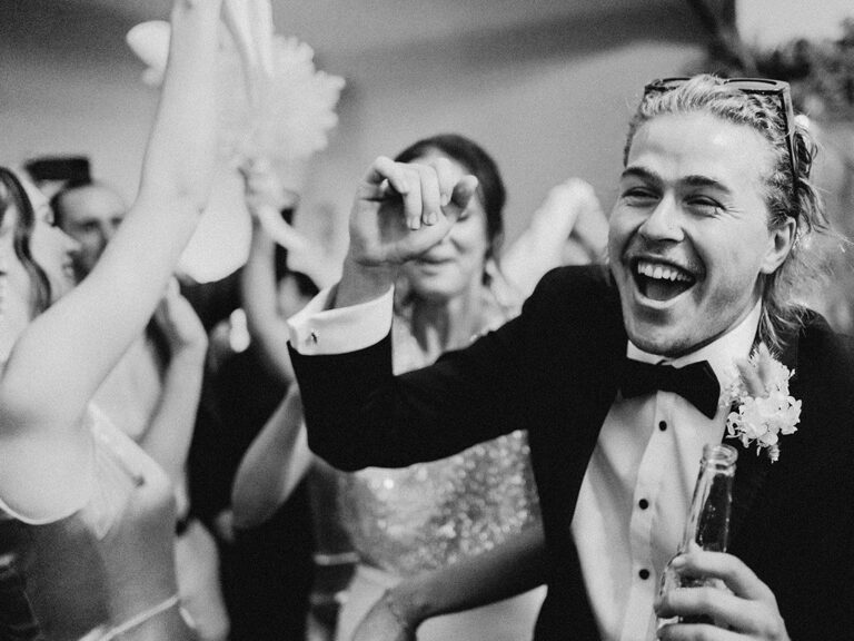 Chris Hutchison Weddings – Gold Coast Wedding Singer